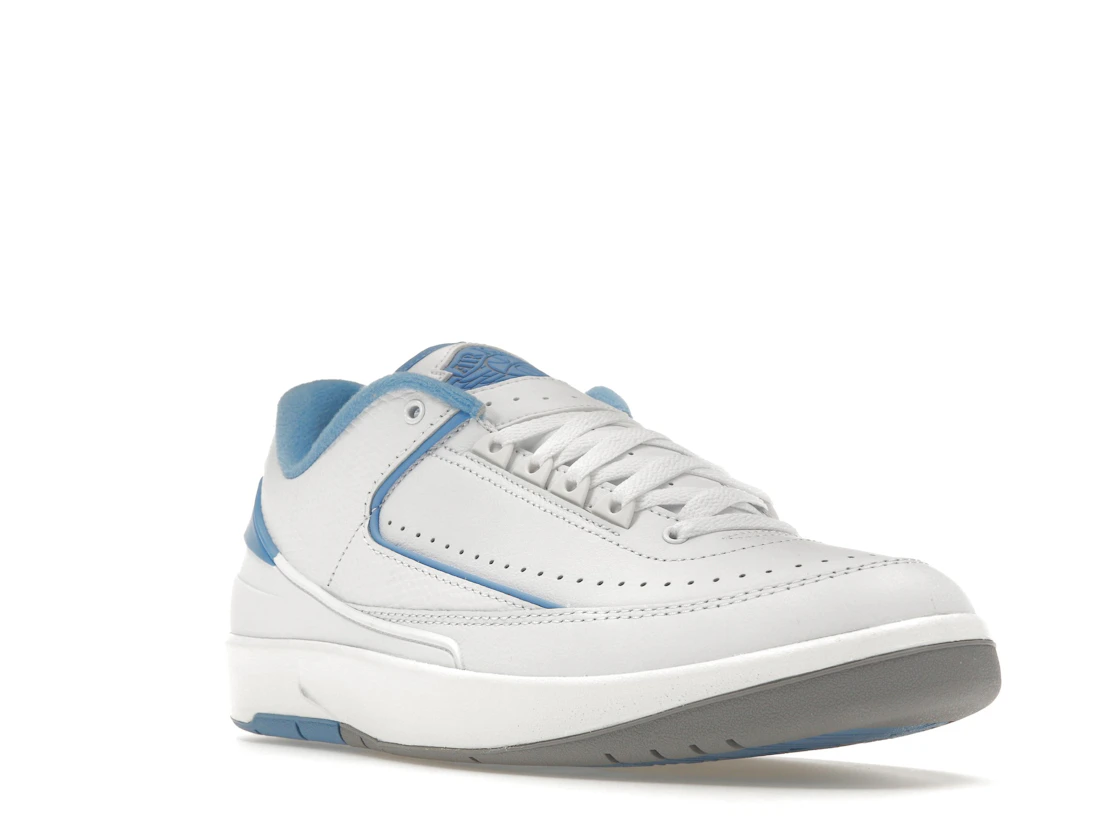 Vue 6 de Jordan 2 Retro Low UNC