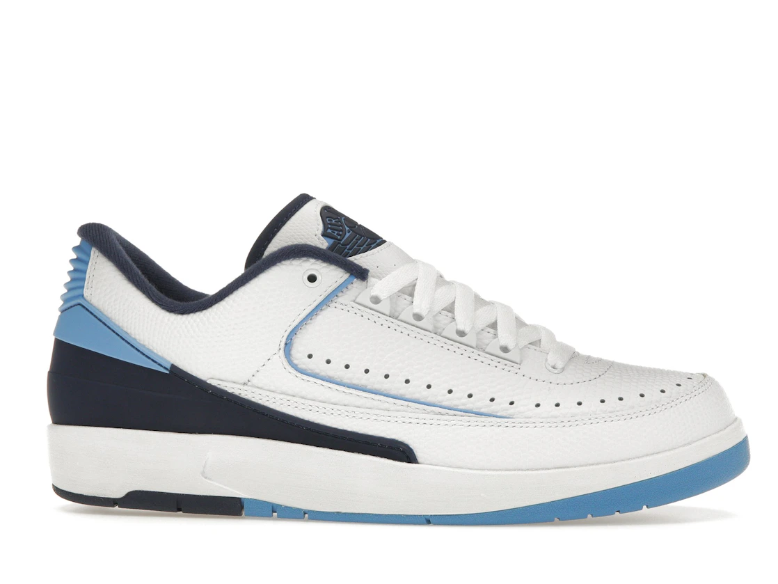 Vue 2 de Jordan 2 Retro Low University Blue (2016)