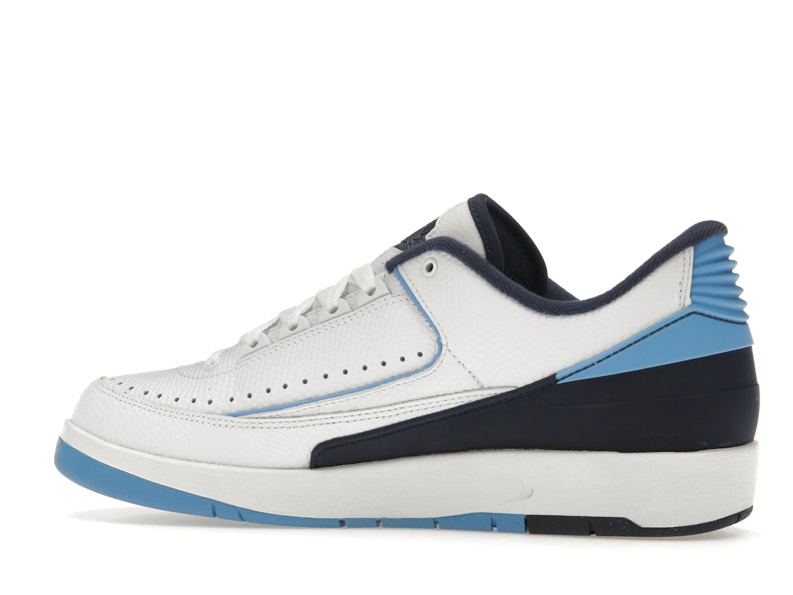 Vue 21 de Jordan 2 Retro Low University Blue (2016)