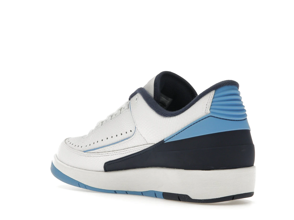 Vue 24 de Jordan 2 Retro Low University Blue (2016)