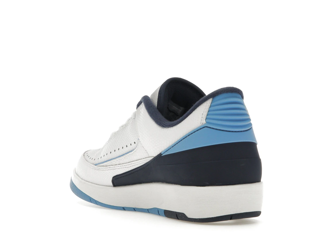 Vue 25 de Jordan 2 Retro Low University Blue (2016)