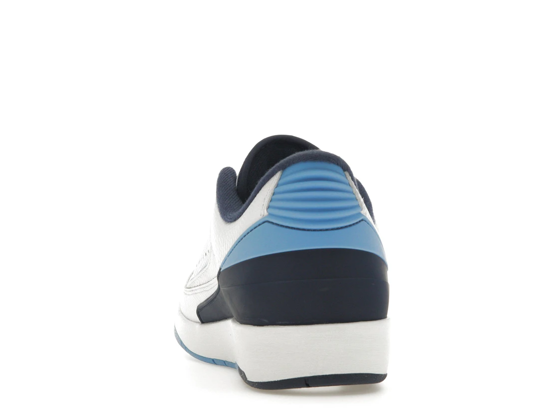 Vue 27 de Jordan 2 Retro Low University Blue (2016)