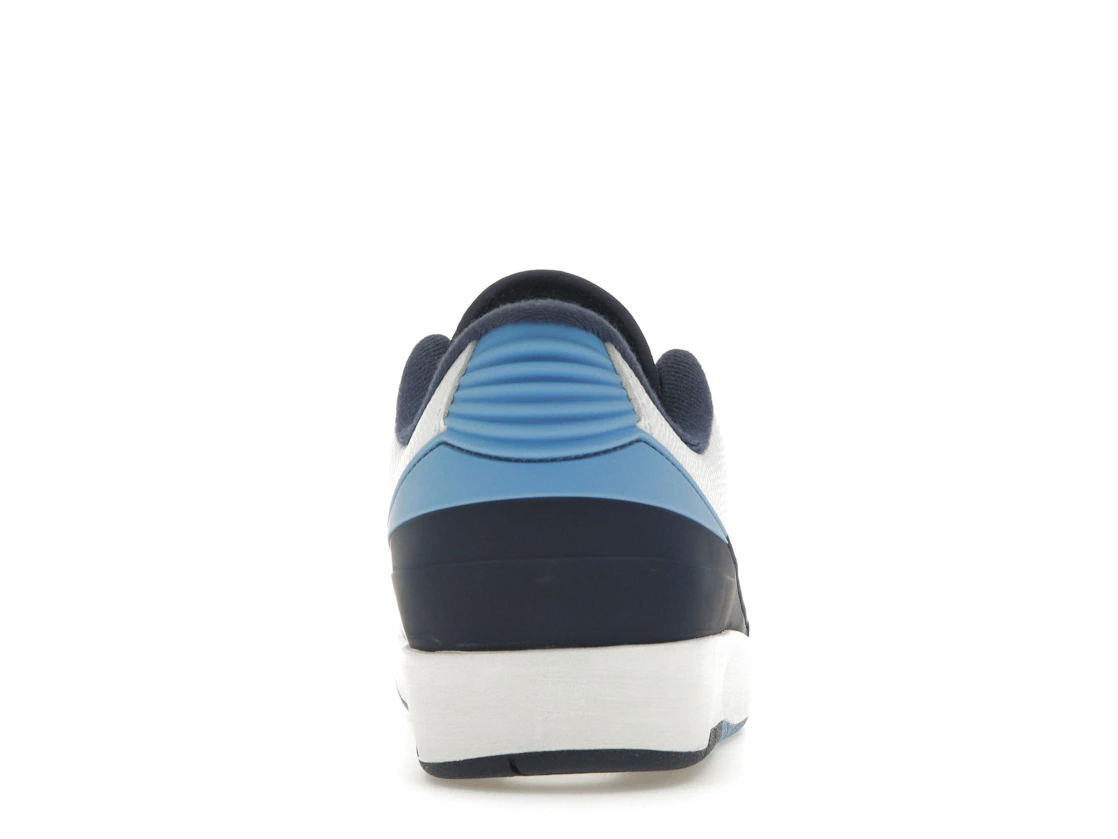 Vue 28 de Jordan 2 Retro Low University Blue (2016)