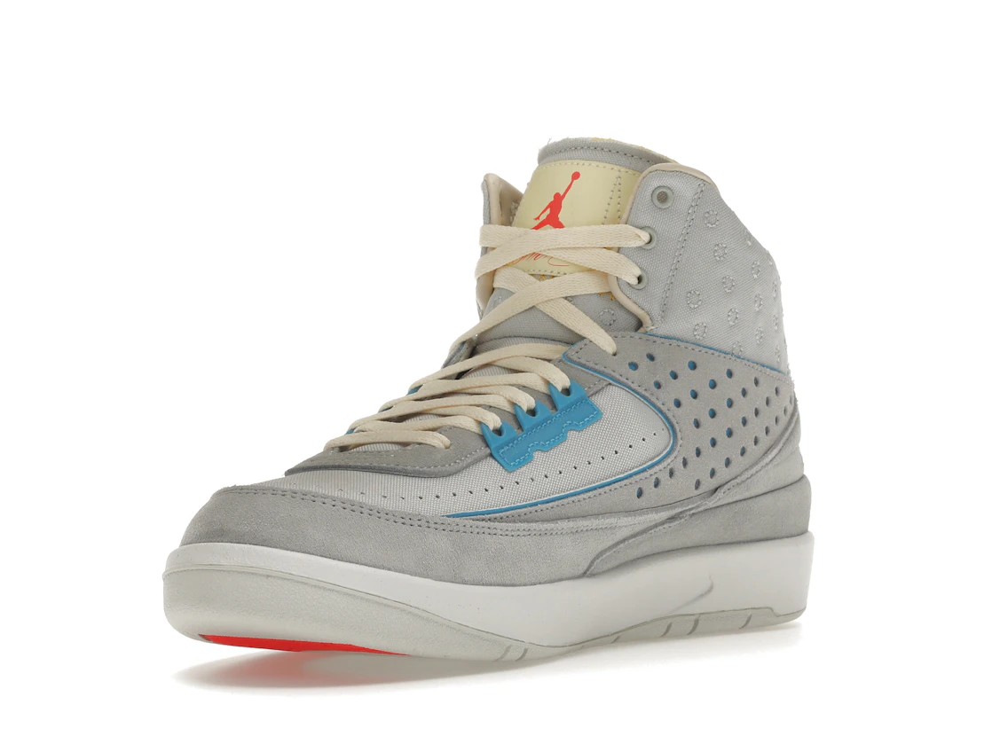 Vue 14 de Jordan 2 Retro SP Union Grey Fog
