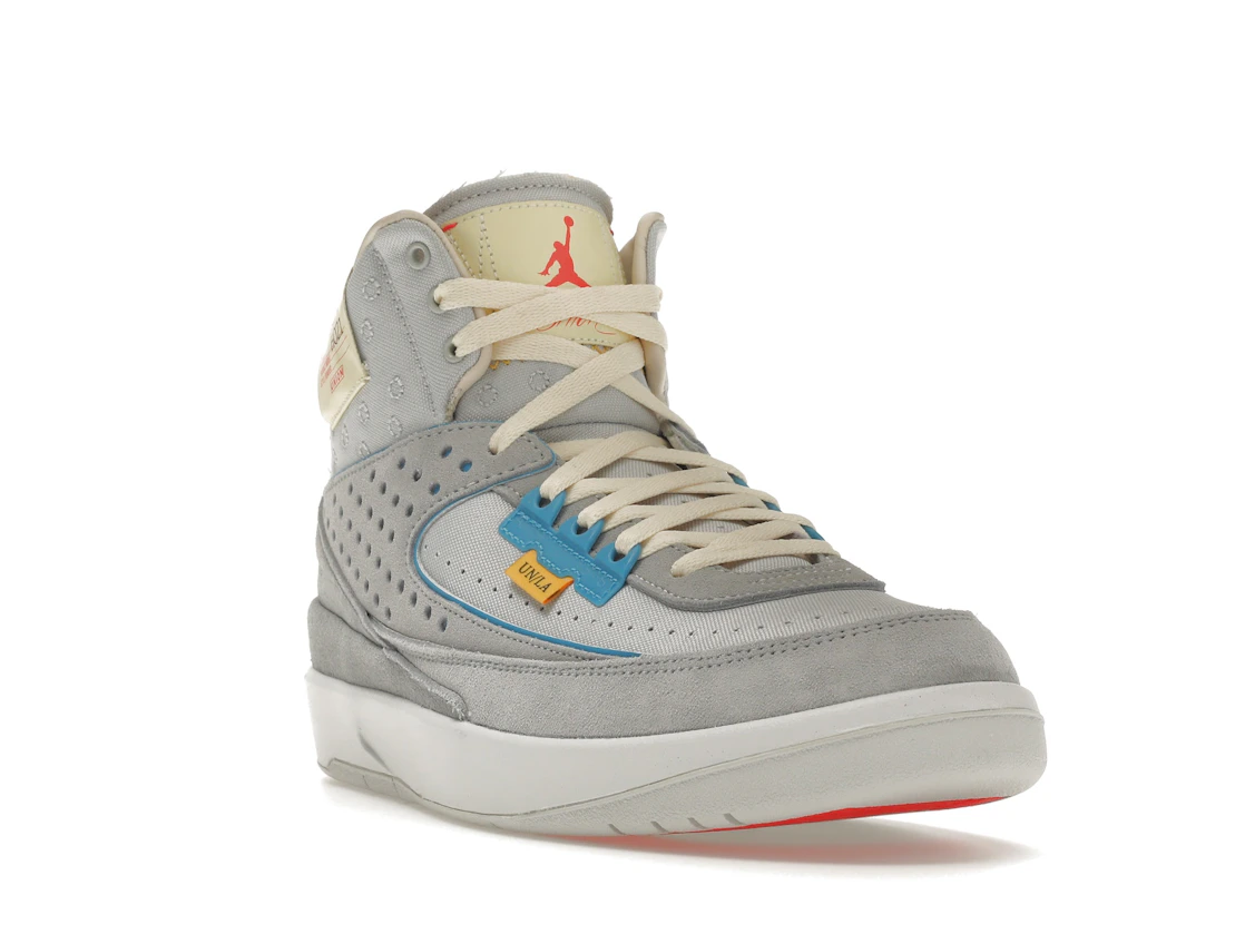 Vue 7 de Jordan 2 Retro SP Union Grey Fog