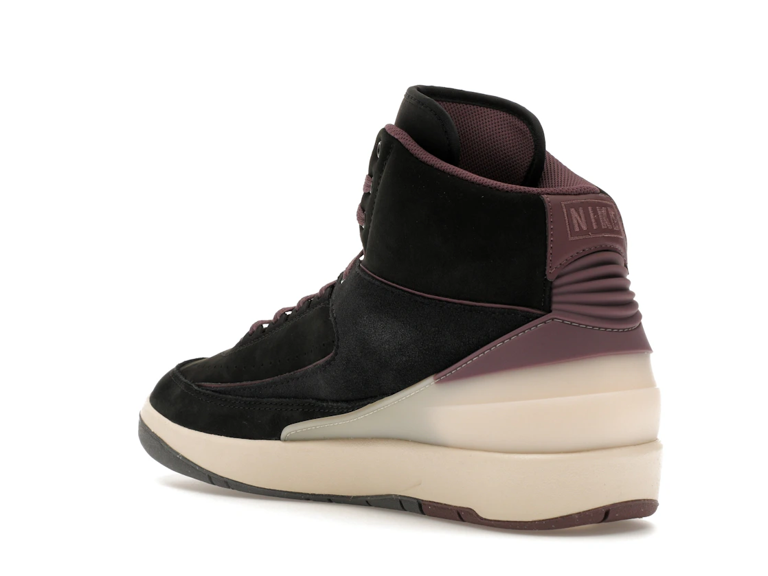 Vue 24 de Jordan 2 Retro Mauve 