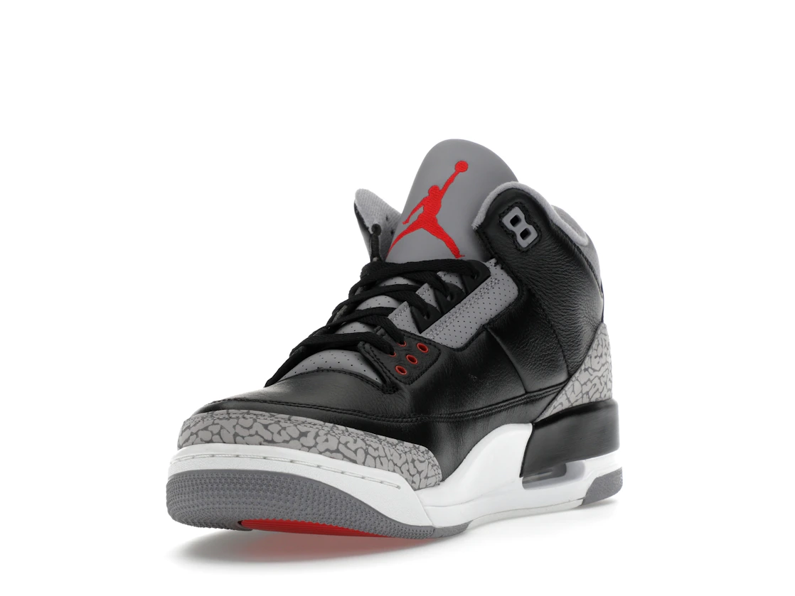 Vue 13 de Jordan 3 Retro OG Black Cement (2024)