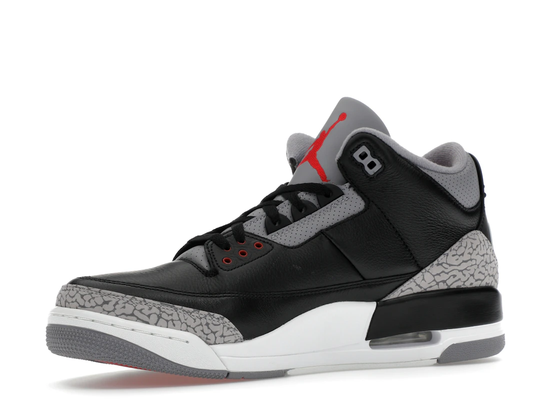 Vue 16 de Jordan 3 Retro OG Black Cement (2024)