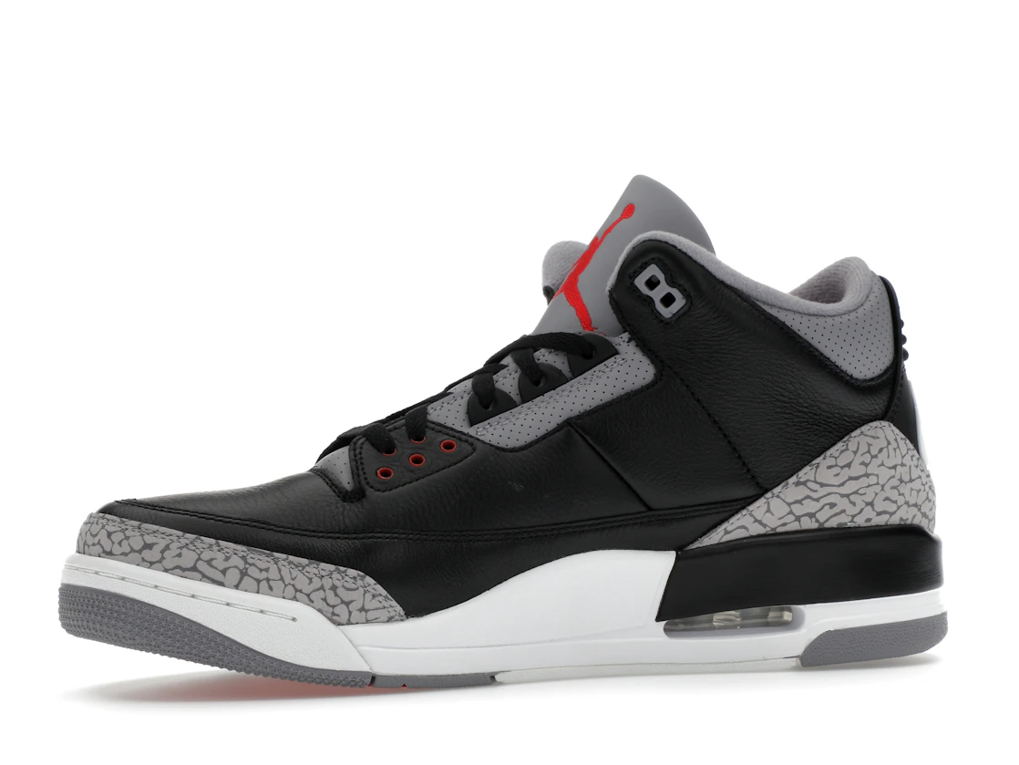 Vue 17 de Jordan 3 Retro OG Black Cement (2024)