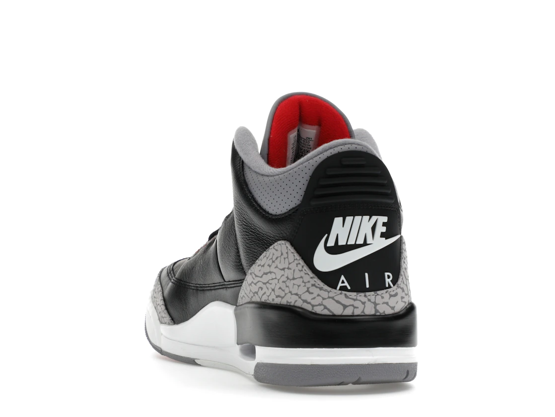 Vue 26 de Jordan 3 Retro OG Black Cement (2024)