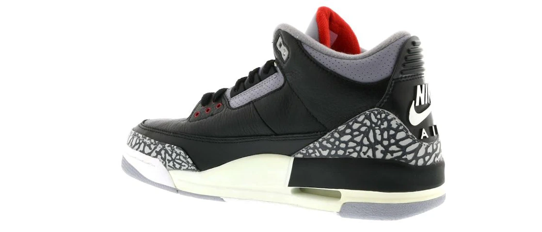 Vue 16 de Jordan 3 Retro Black Cement (2001)