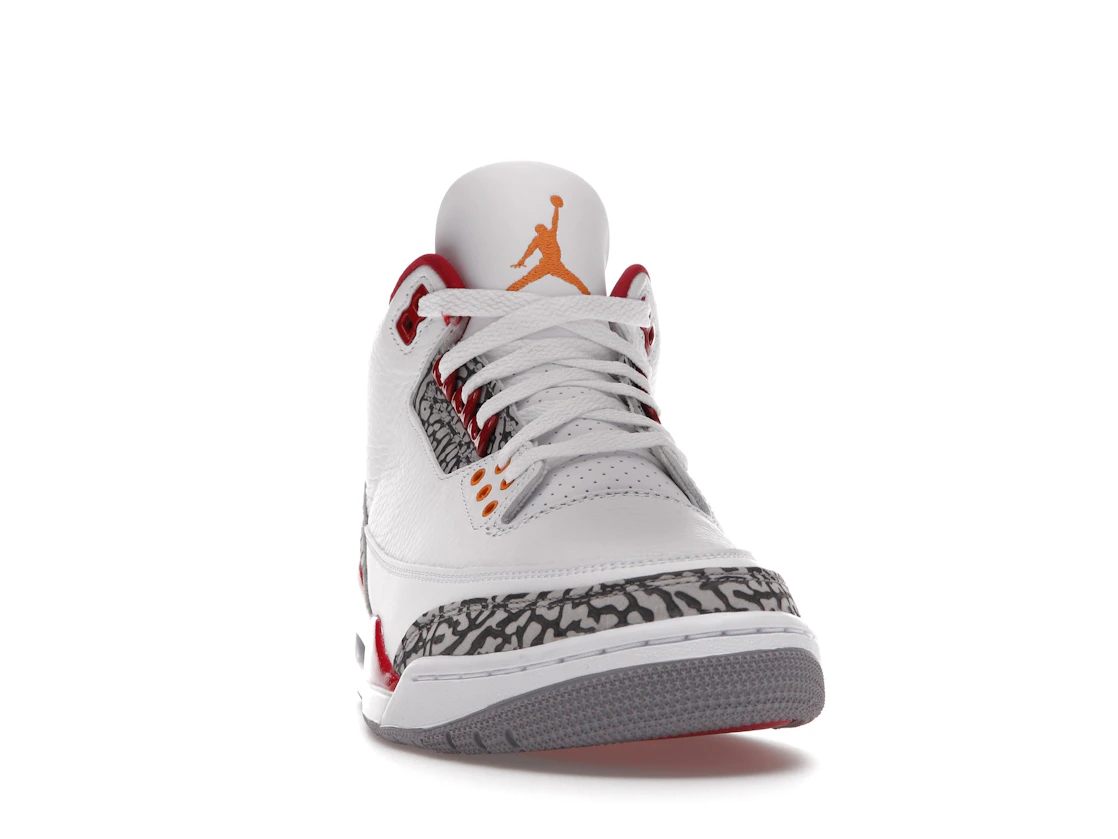 Vue 9 de Jordan 3 Retro Cardinal Red
