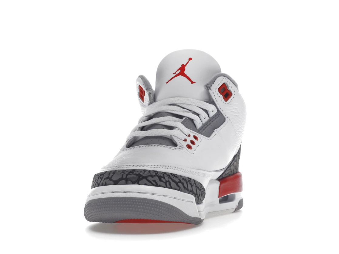 Vue 12 de Jordan 3 Retro Fire Red (2022) (GS)