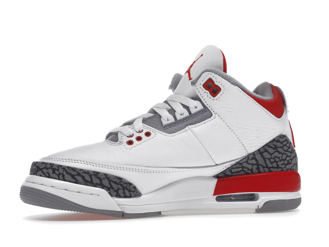 Vue 17 de Jordan 3 Retro Fire Red (2022) (GS)