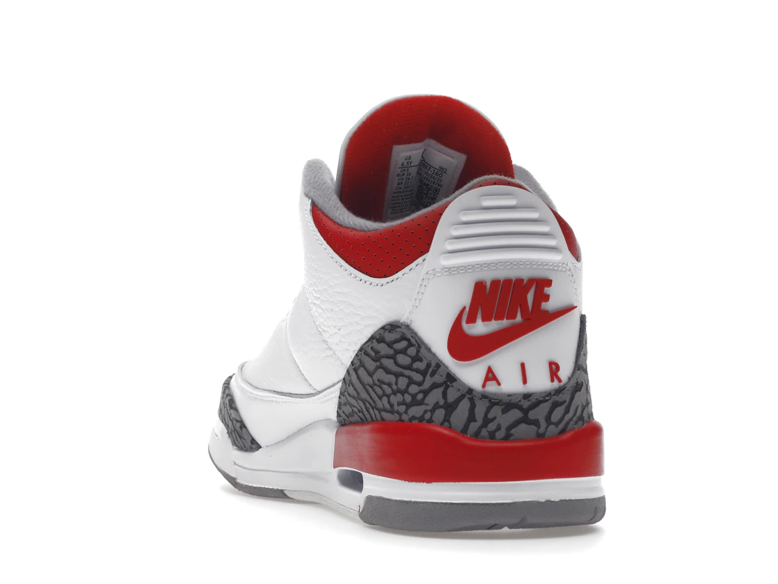 Vue 26 de Jordan 3 Retro Fire Red (2022) (GS)