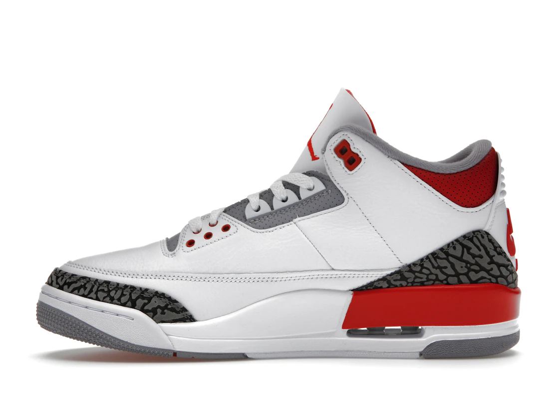 Vue 19 de Jordan 3 Retro Fire Red (2022)