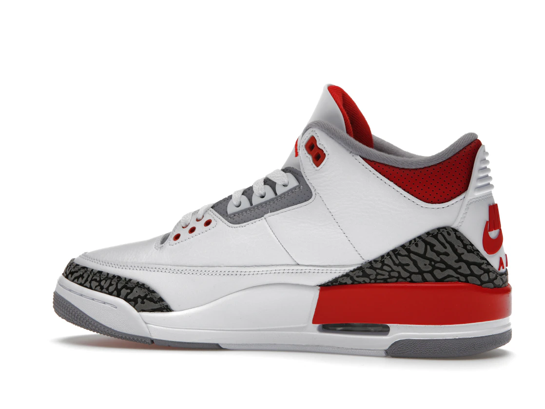 Vue 21 de Jordan 3 Retro Fire Red (2022)