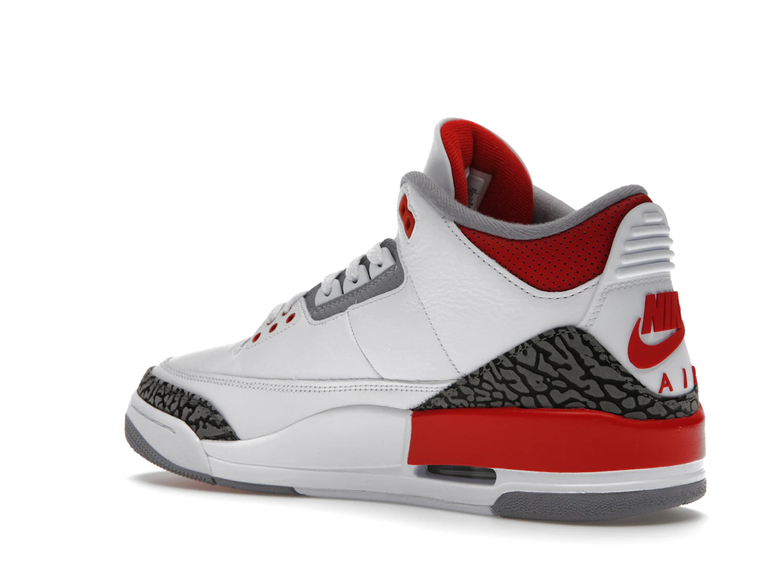 Vue 23 de Jordan 3 Retro Fire Red (2022)