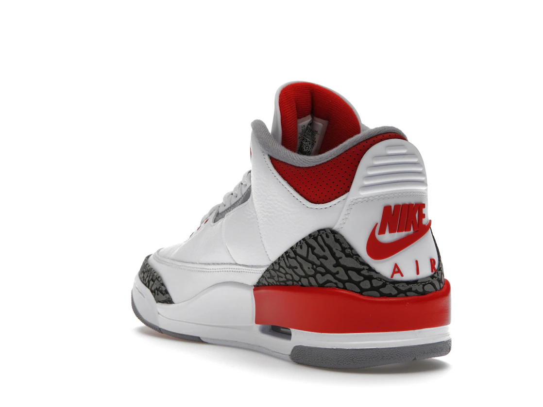 Vue 25 de Jordan 3 Retro Fire Red (2022)