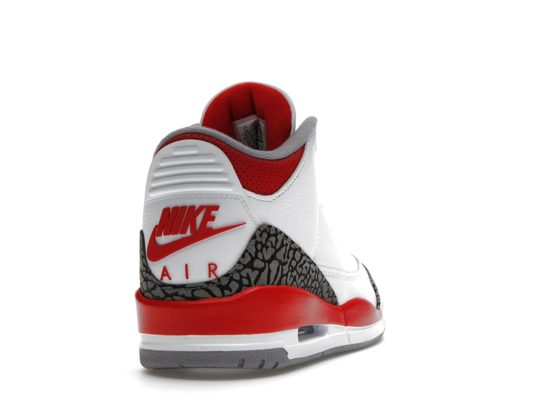 Vue 30 de Jordan 3 Retro Fire Red (2022)