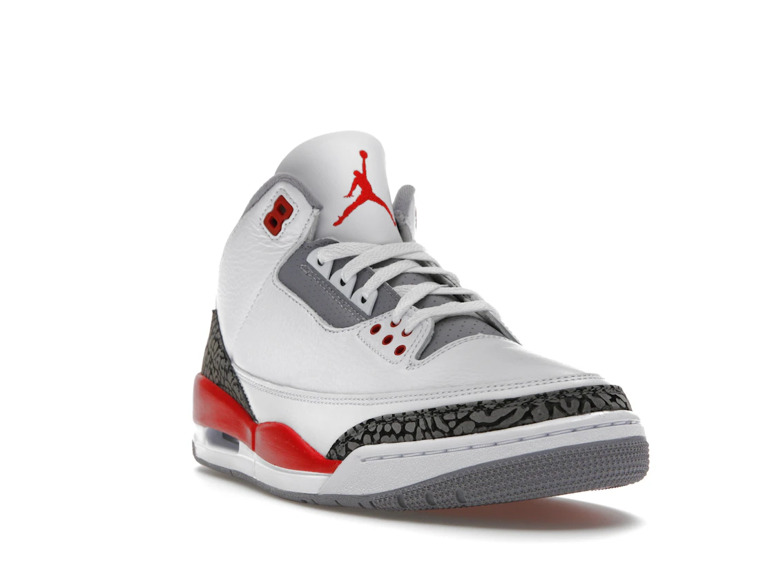 Vue 7 de Jordan 3 Retro Fire Red (2022)