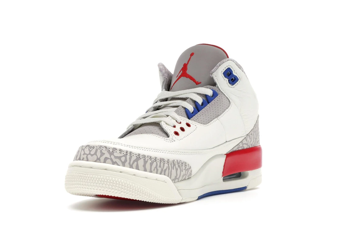 Vue 14 de Jordan 3 Retro International Flight