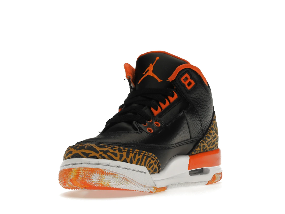 Vue 13 de Jordan 3 Retro Kumquat (GS)