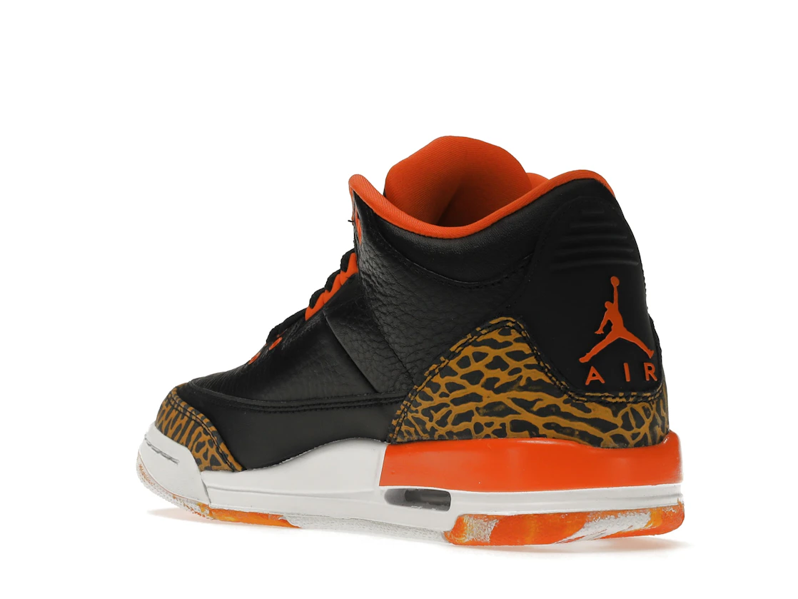 Vue 24 de Jordan 3 Retro Kumquat (GS)