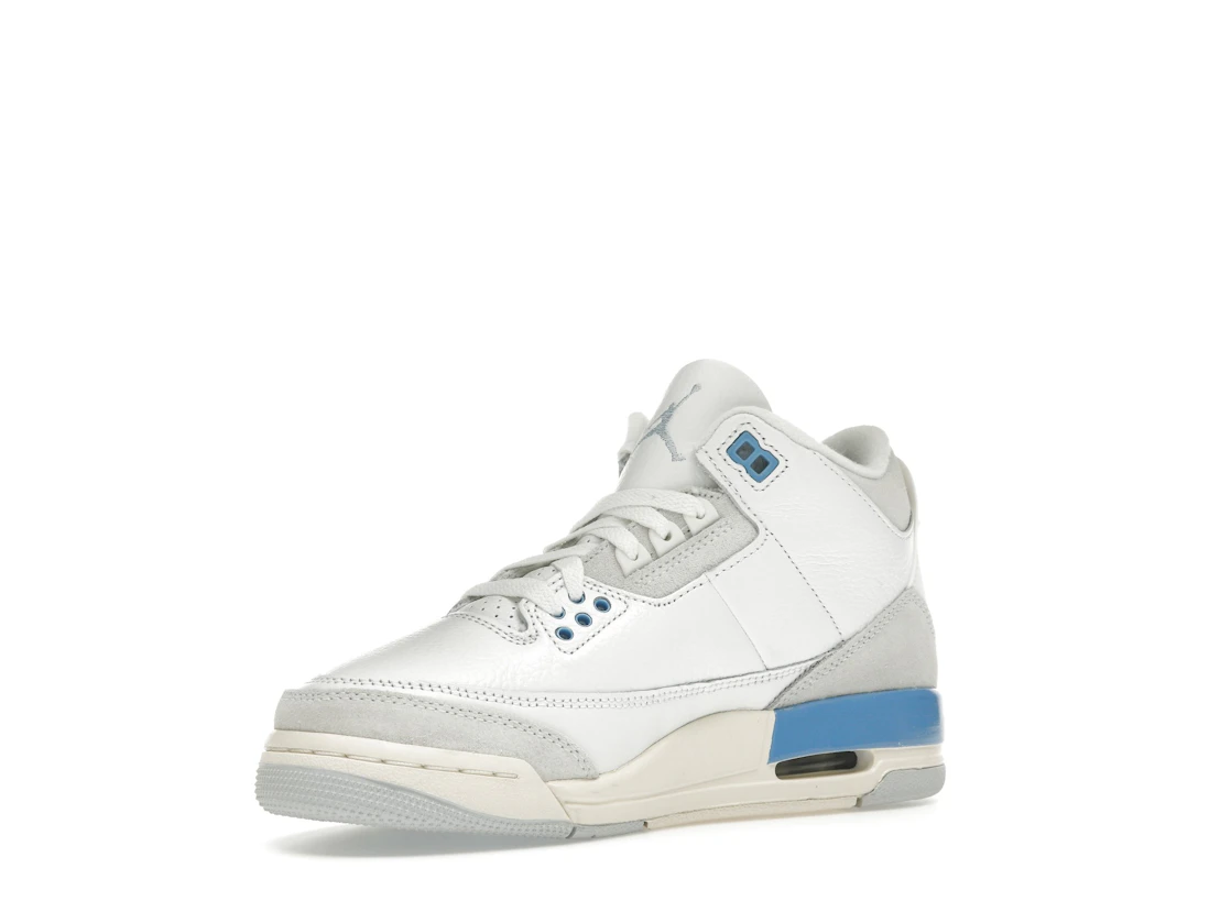 Vue 15 de Jordan 3 Retro Lucky Shorts (GS)