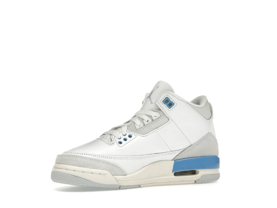 Vue 16 de Jordan 3 Retro Lucky Shorts (GS)
