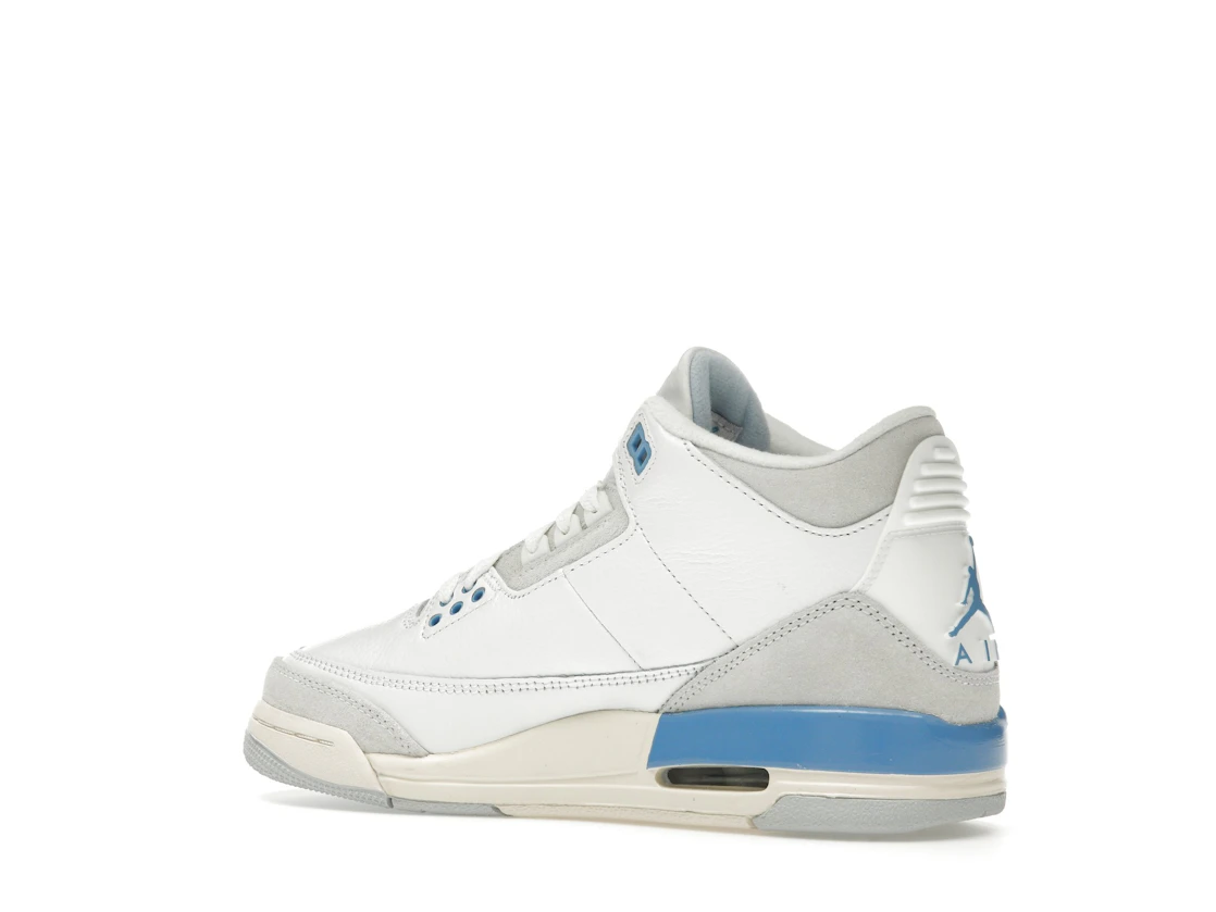 Vue 22 de Jordan 3 Retro Lucky Shorts (GS)