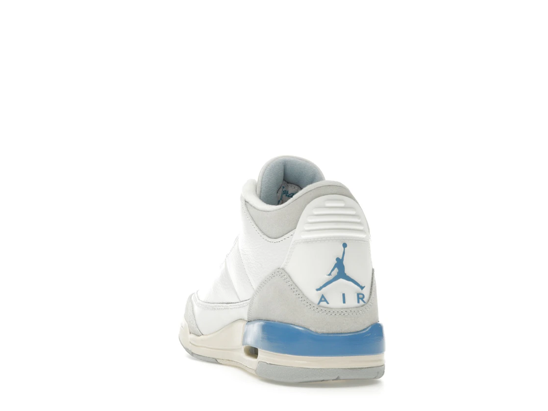 Vue 26 de Jordan 3 Retro Lucky Shorts (GS)