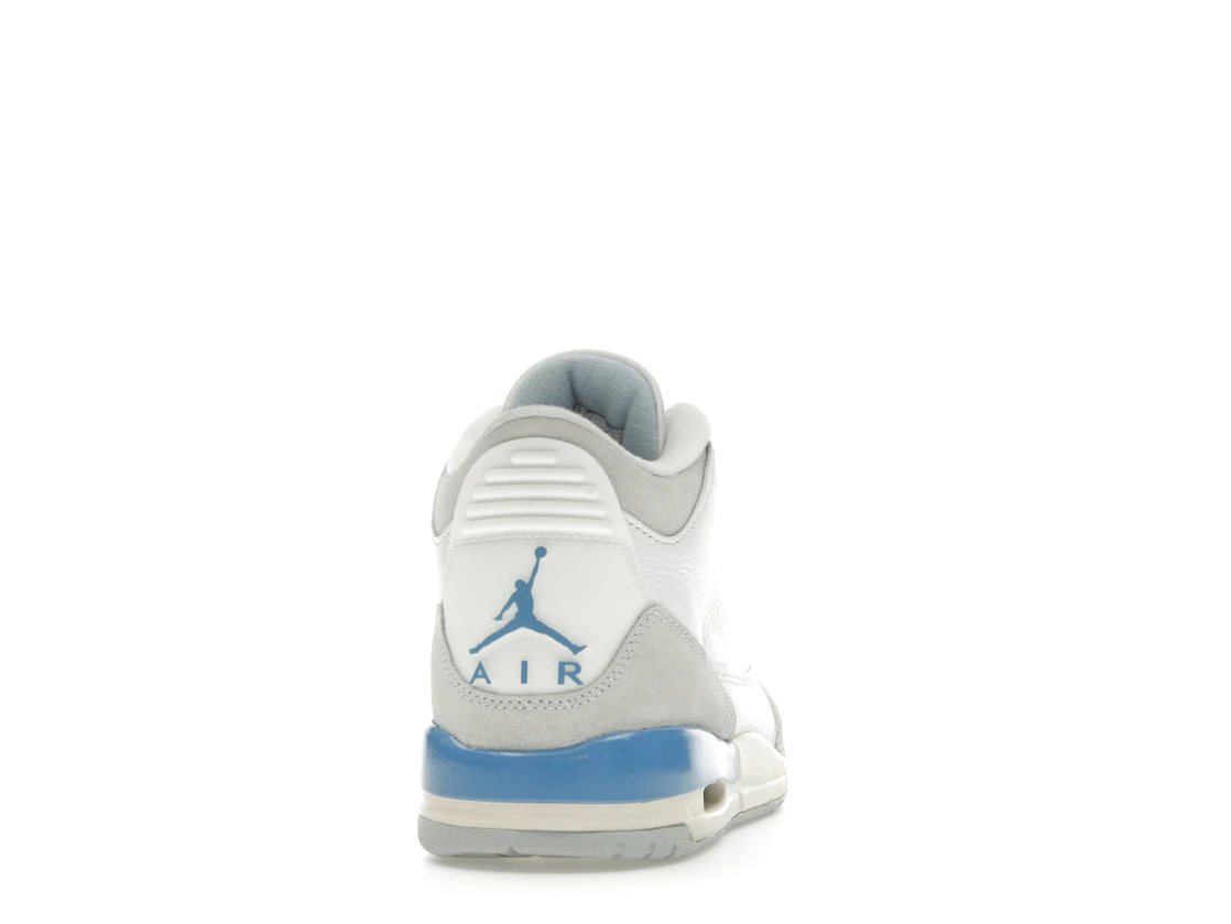 Vue 29 de Jordan 3 Retro Lucky Shorts (GS)
