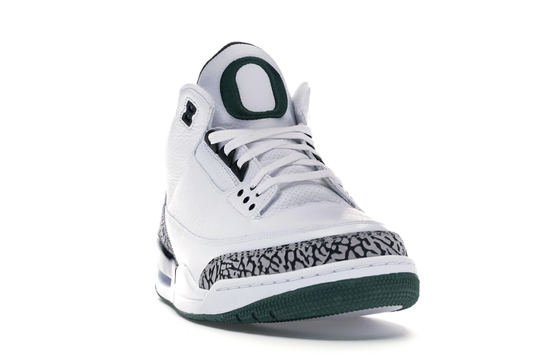Vue 8 de Jordan 3 Retro Oregon Ducks Pit Crew White
