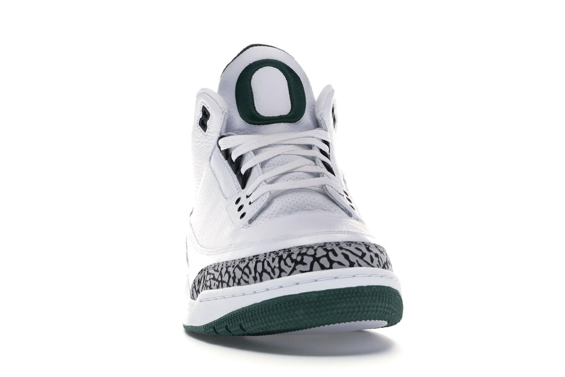 Vue 9 de Jordan 3 Retro Oregon Ducks Pit Crew White