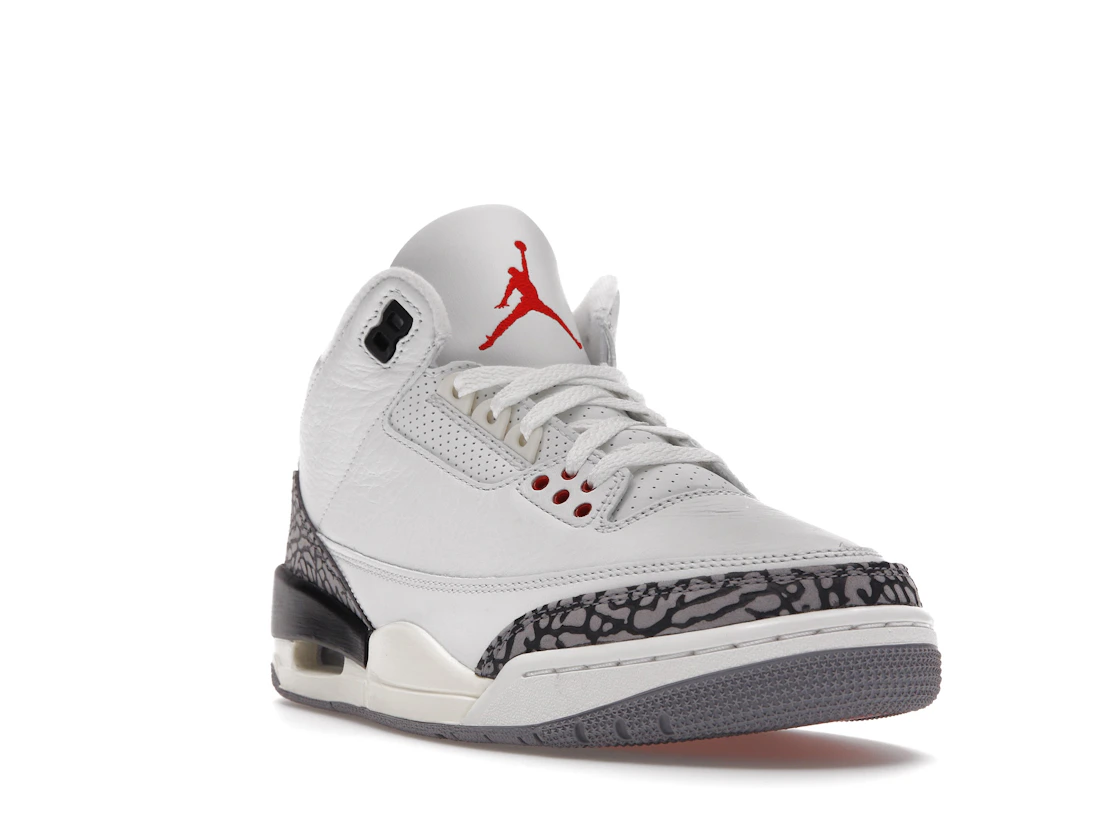 Vue 7 de Jordan 3 Retro White Cement Reimagined