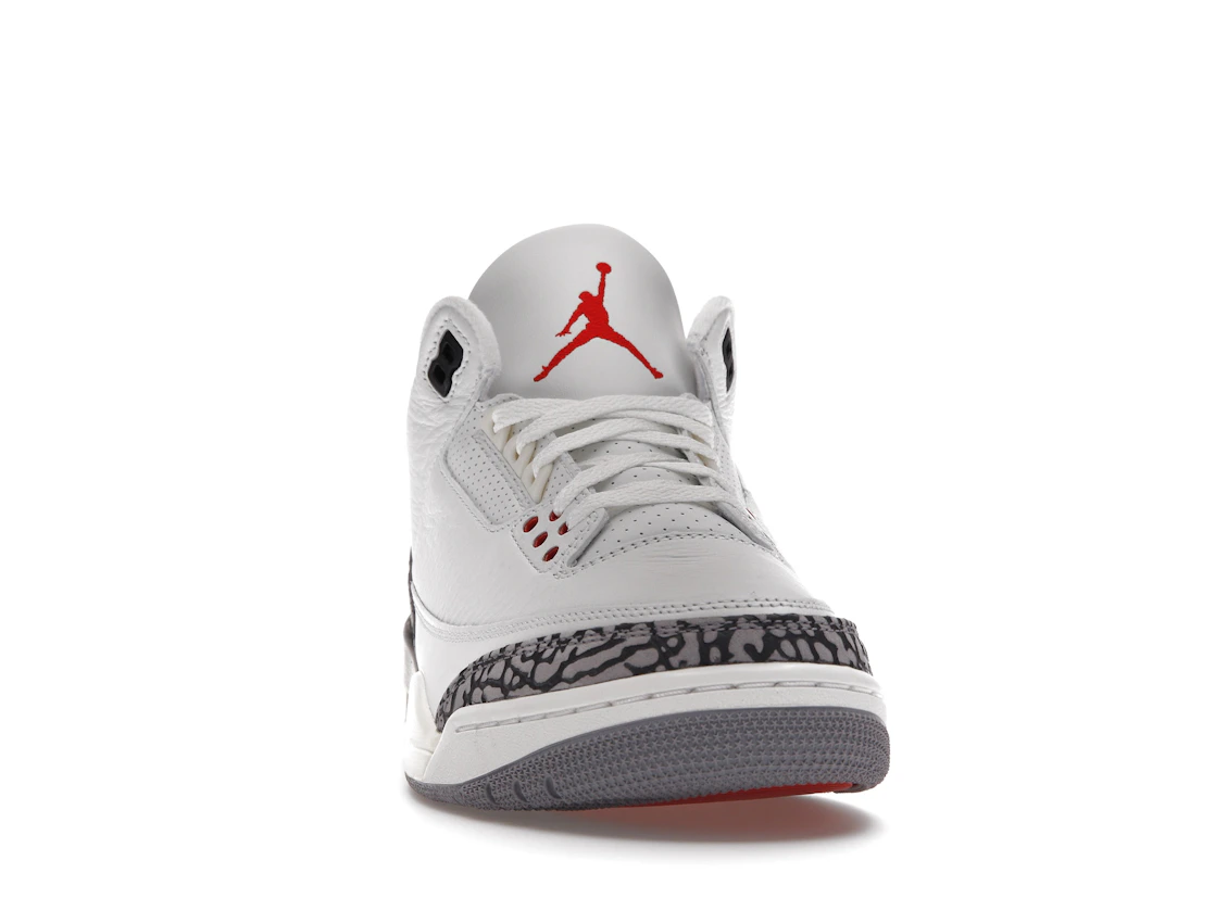 Vue 9 de Jordan 3 Retro White Cement Reimagined