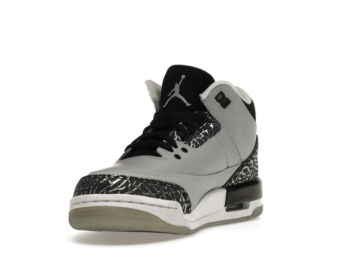 Vue 13 de Jordan 3 Retro Wolf Grey (GS)