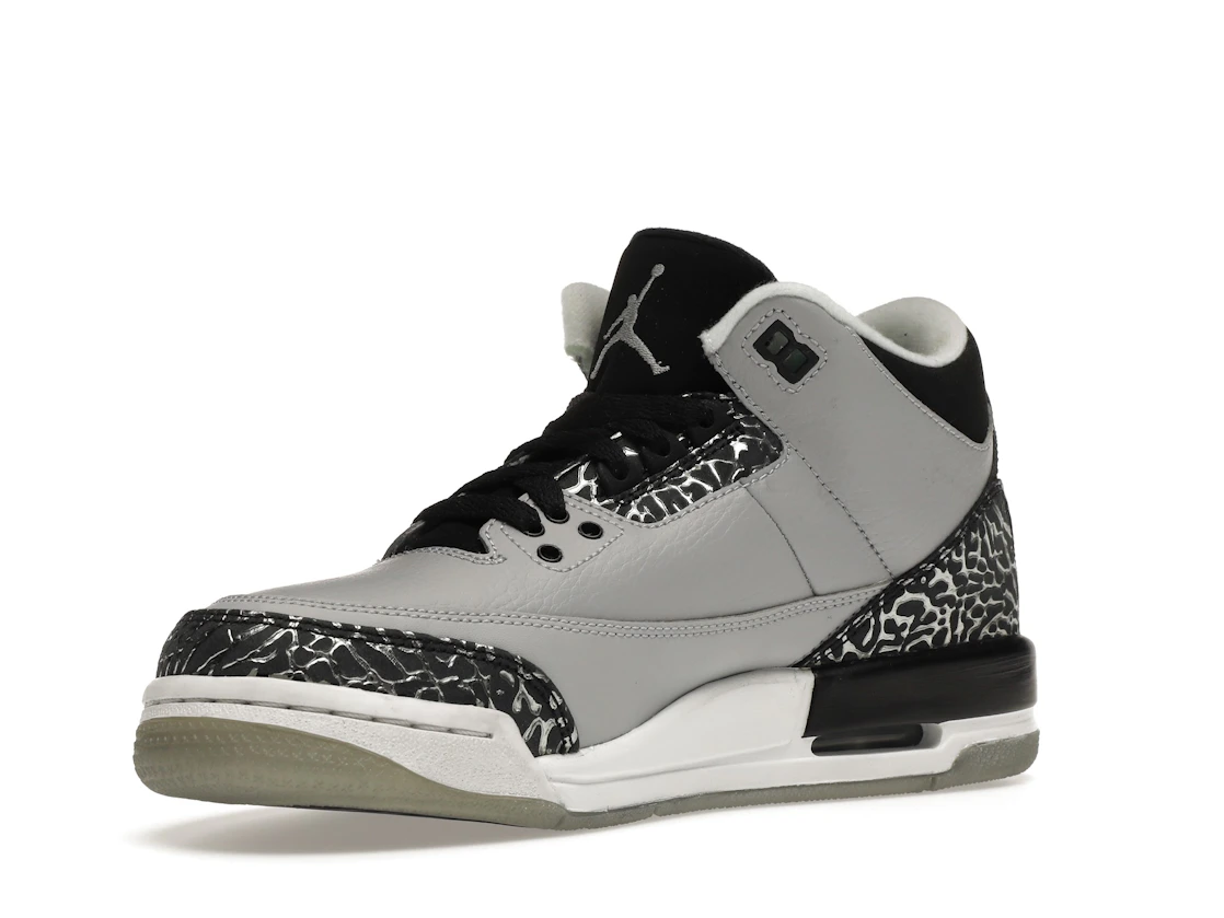 Vue 15 de Jordan 3 Retro Wolf Grey (GS)