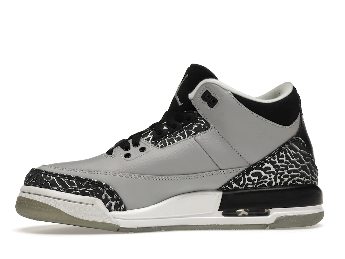 Vue 18 de Jordan 3 Retro Wolf Grey (GS)