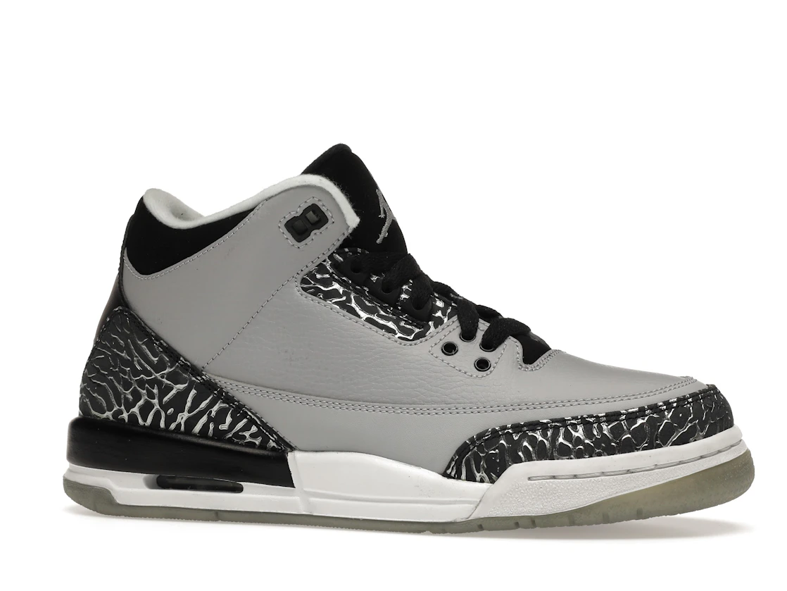 Vue 3 de Jordan 3 Retro Wolf Grey (GS)