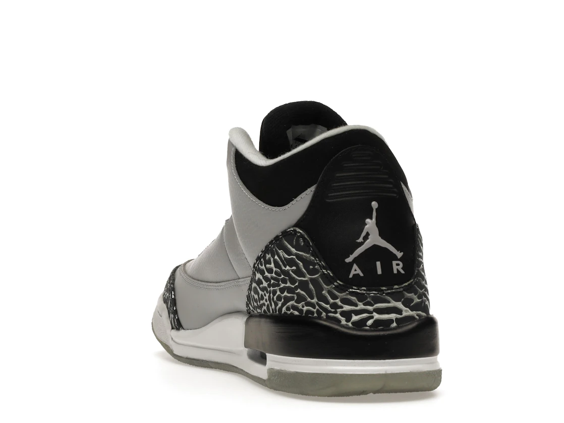 Vue 26 de Jordan 3 Retro Wolf Grey (GS)