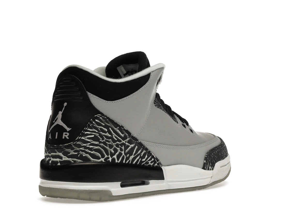 Vue 32 de Jordan 3 Retro Wolf Grey (GS)
