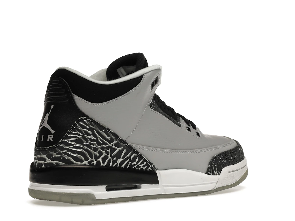 Vue 33 de Jordan 3 Retro Wolf Grey (GS)