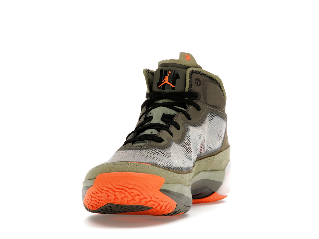 Vue 12 de Jordan 37 Undefeated