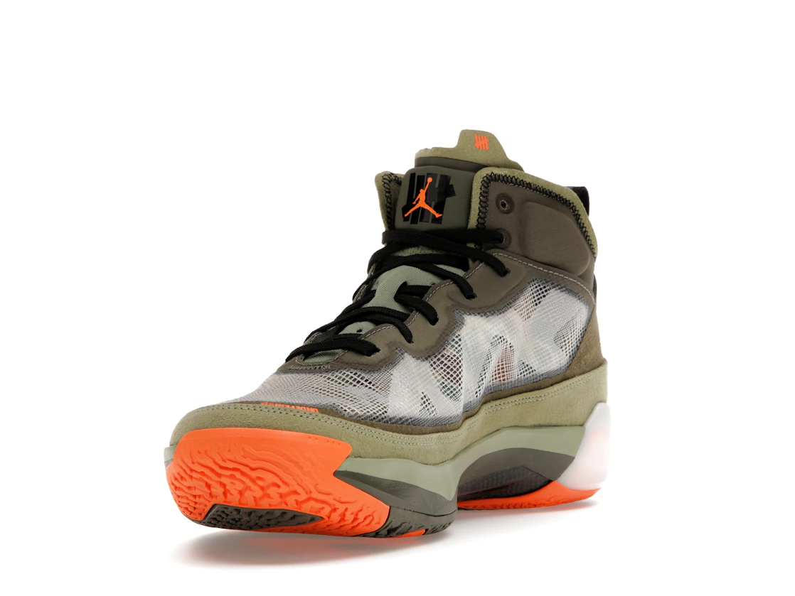 Vue 13 de Jordan 37 Undefeated
