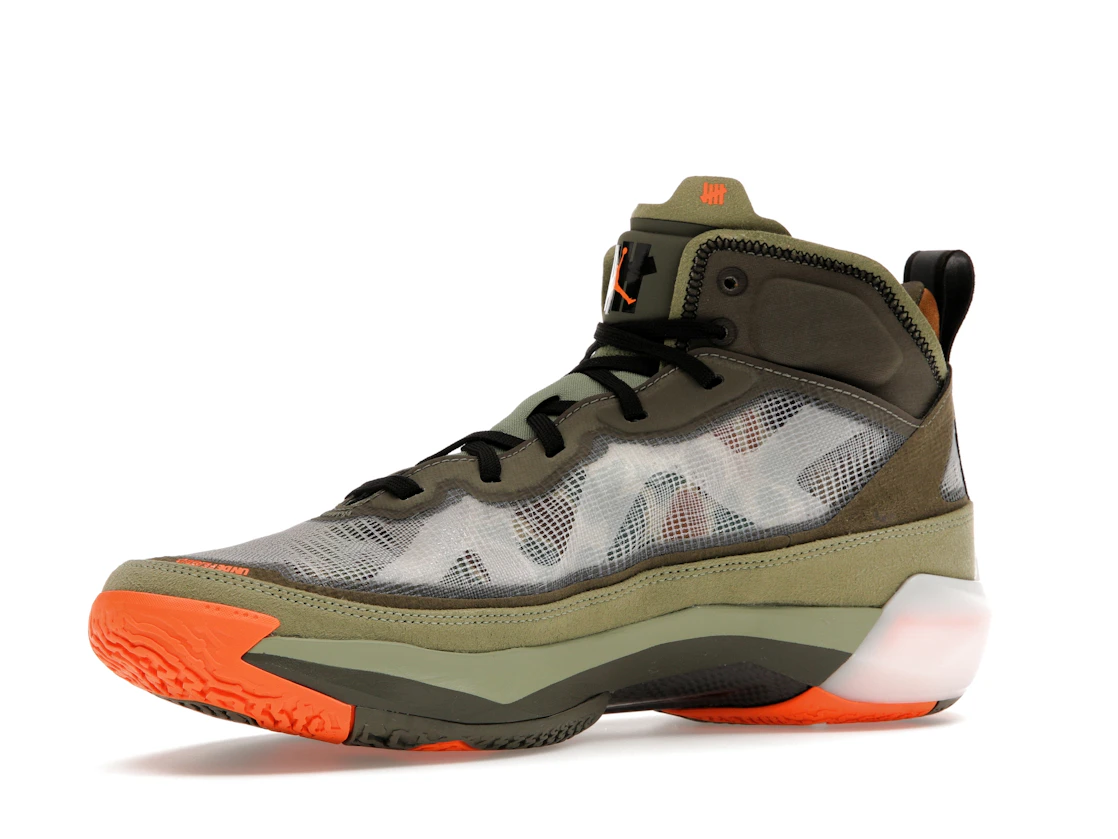 Vue 16 de Jordan 37 Undefeated