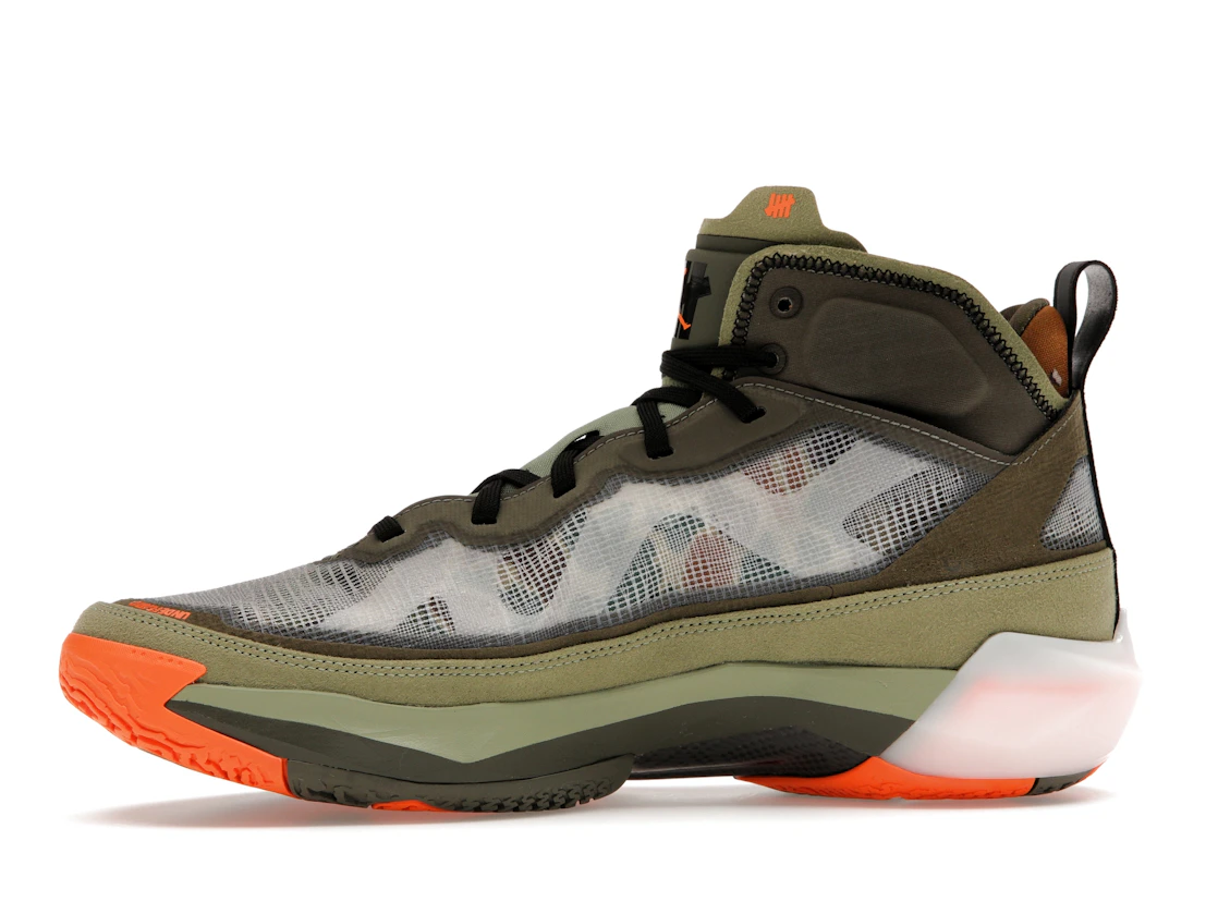 Vue 18 de Jordan 37 Undefeated