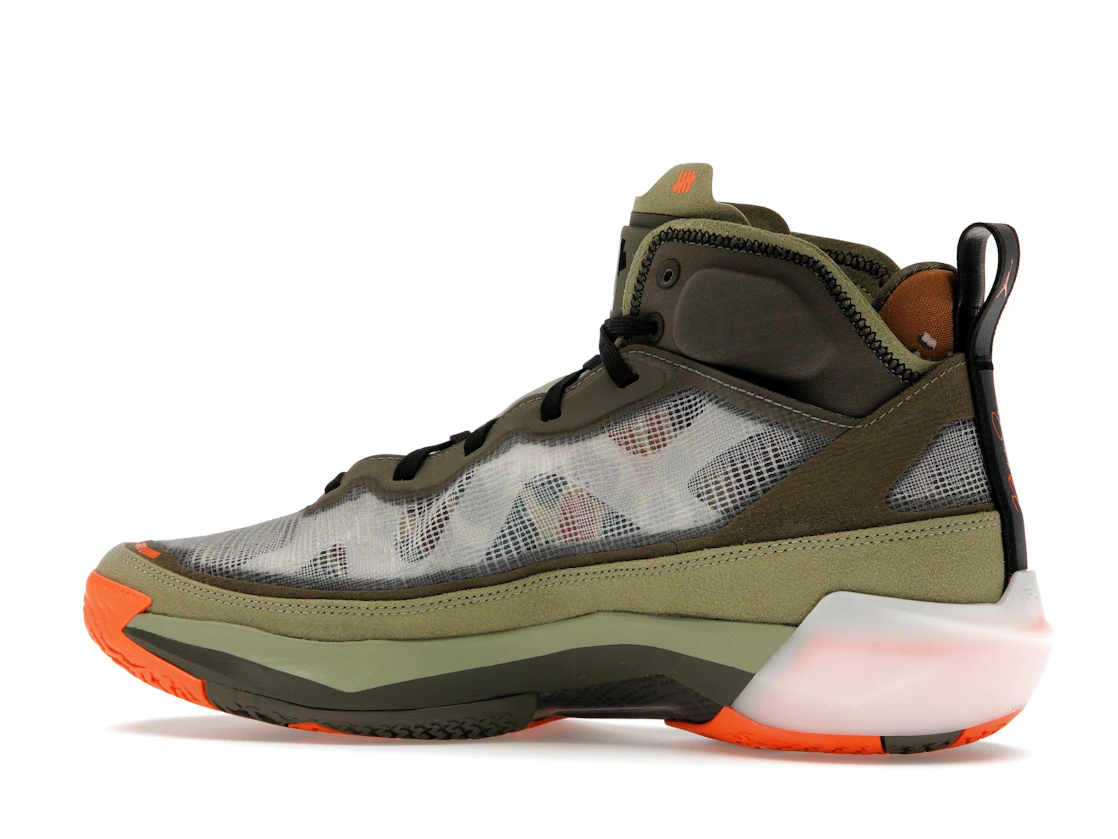 Vue 21 de Jordan 37 Undefeated