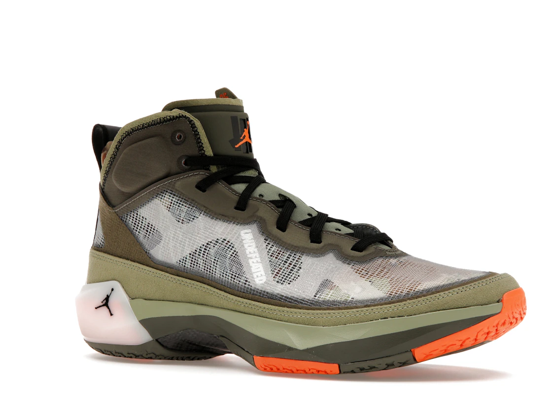 Vue 4 de Jordan 37 Undefeated